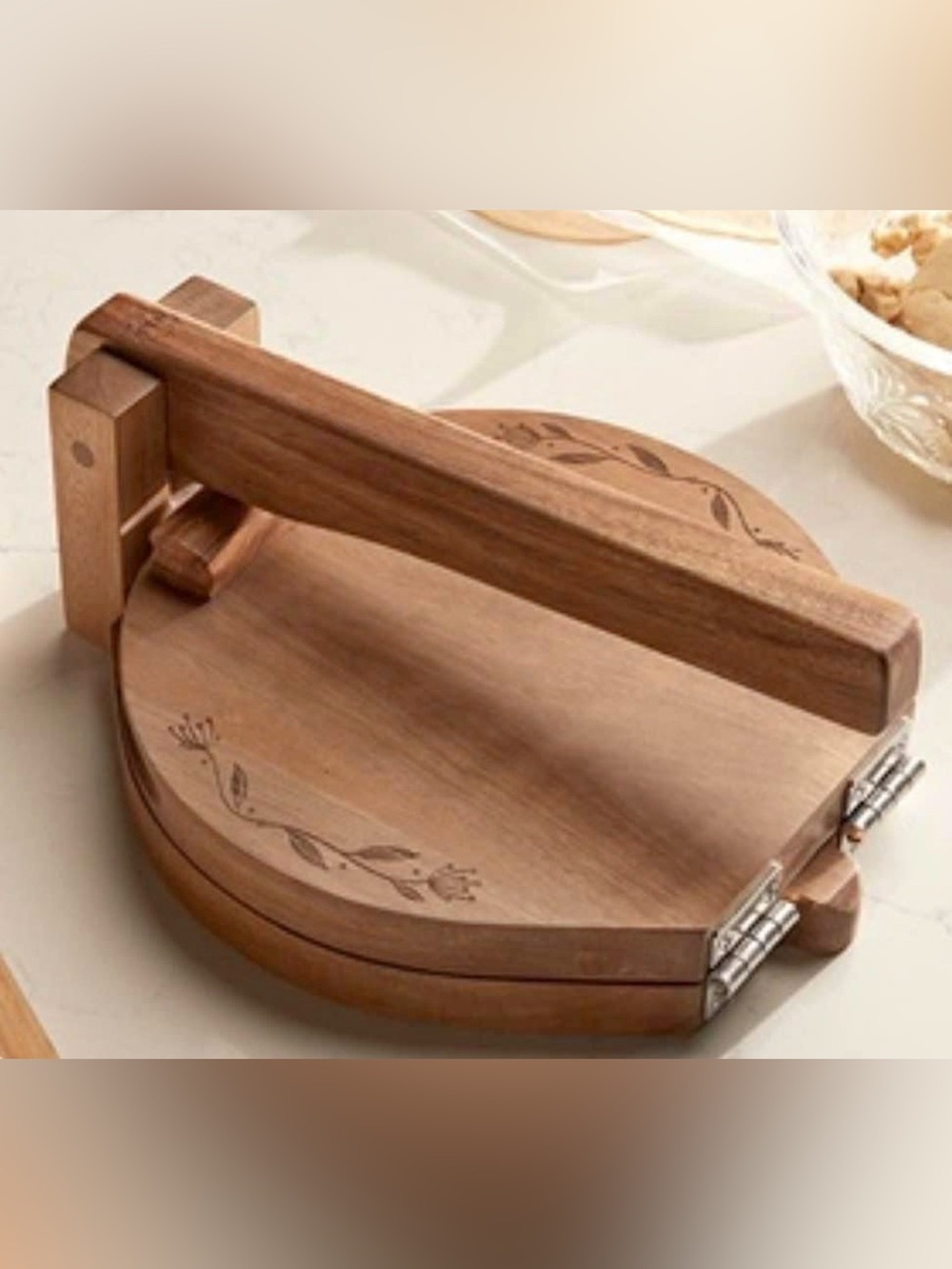 Princess house  wooden tortilla press